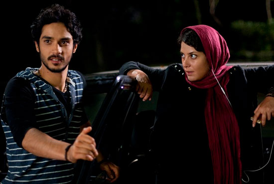 مروری بر 9 فیلم مهم تاریخ سینمای ایران که مخاطبان شان را در انتها غافلگیر کرده اند مروری بر 9 فیلم مهم تاریخ سینمای ایران که مخاطبان شان را در انتها غافلگیر کرده اند