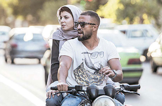 مروری بر 9 فیلم مهم تاریخ سینمای ایران که مخاطبان شان را در انتها غافلگیر کرده اند مروری بر 9 فیلم مهم تاریخ سینمای ایران که مخاطبان شان را در انتها غافلگیر کرده اند