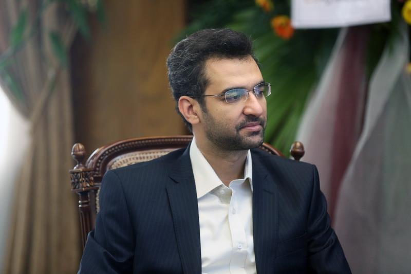 بدون دغدغه دانلود کنید؛ اینترنتهای نامحدود در راهند! بدون دغدغه دانلود کنید؛ اینترنتهای نامحدود در راهند!