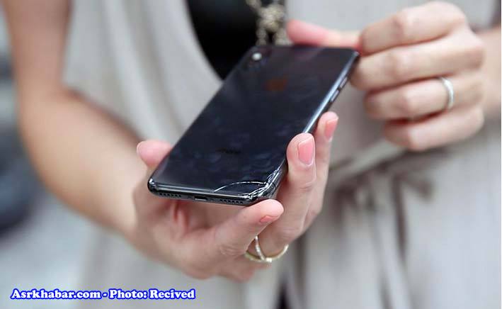 آزمایش دردآور برای محصول جدید شرکت اپل: آیفون X (+عکس و فیلم) آزمایش دردآور برای محصول جدید شرکت اپل: آیفون X (+عکس و فیلم)
