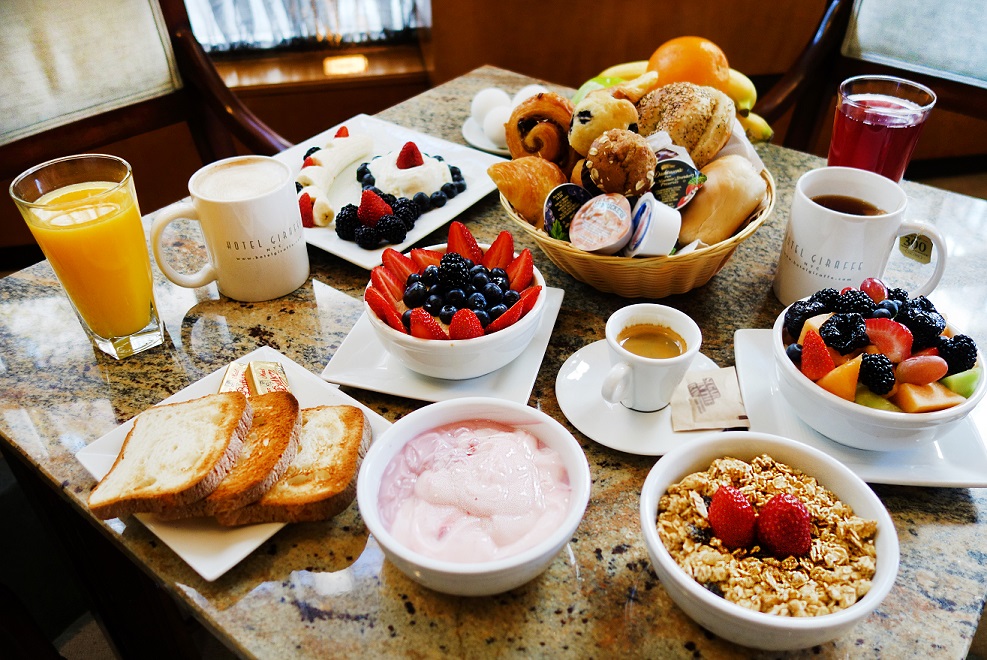 منابع غذایی آهن دار رژیم متعادل کودکان تاثیر غذا در رفتار کودکان   