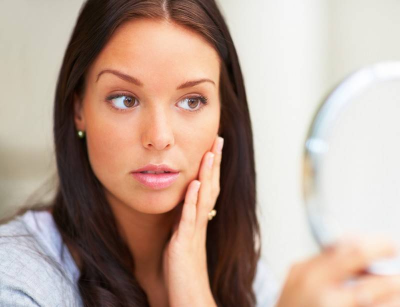 لایه برداری داشتن پوست صاف پوست جذاب از بین بردن جای جوش   