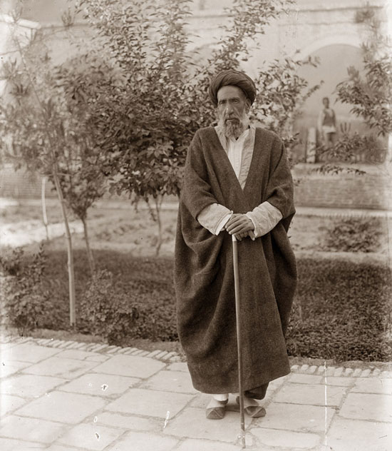 سید حسن مدرس؛ سیاستمدار یا اندیشمند؟ (10 آذر منتشر شود) سید حسن مدرس؛ سیاستمدار یا اندیشمند؟ (10 آذر منتشر شود)