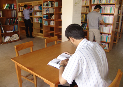ایرانی ها کتاب نمی خوانند! ایرانی ها کتاب نمی خوانند!