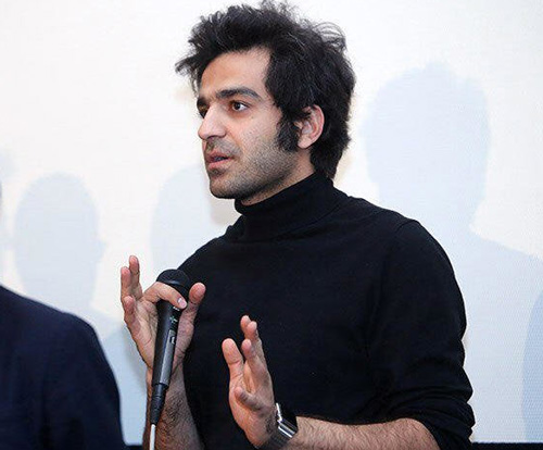 فرم «هجوم» برآمده از نمایش سنتی شبیهخوانی است فرم «هجوم» برآمده از نمایش سنتی شبیهخوانی است