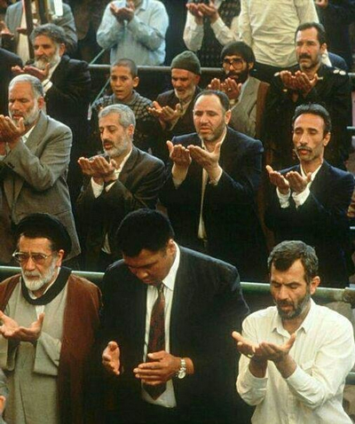 برای «محمدعلی کلی»؛ مردی که همیشه قهرمان میماند برای «محمدعلی کلی»؛ مردی که همیشه قهرمان میماند