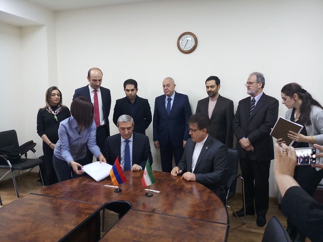 ایران پل مرزی میان ارمنستان و گرجستان را می سازد